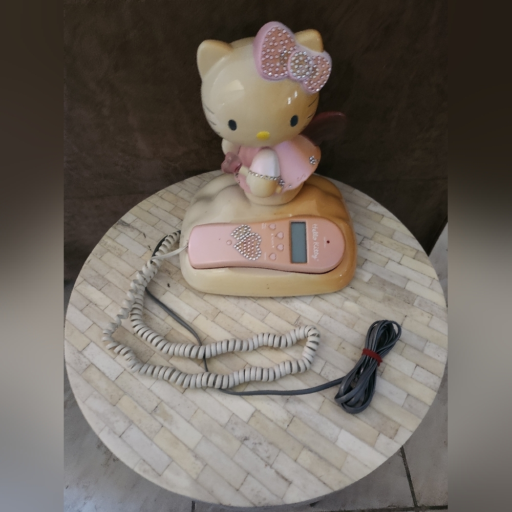 Sanrio Hello Kitty Angel Caller ID Telephone Pink Landline 2003 KT2012